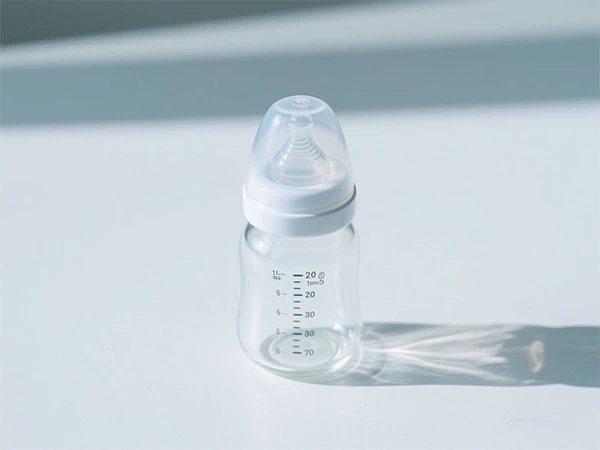 Are Glass Baby Bottles Better Than Plastic? Find Out