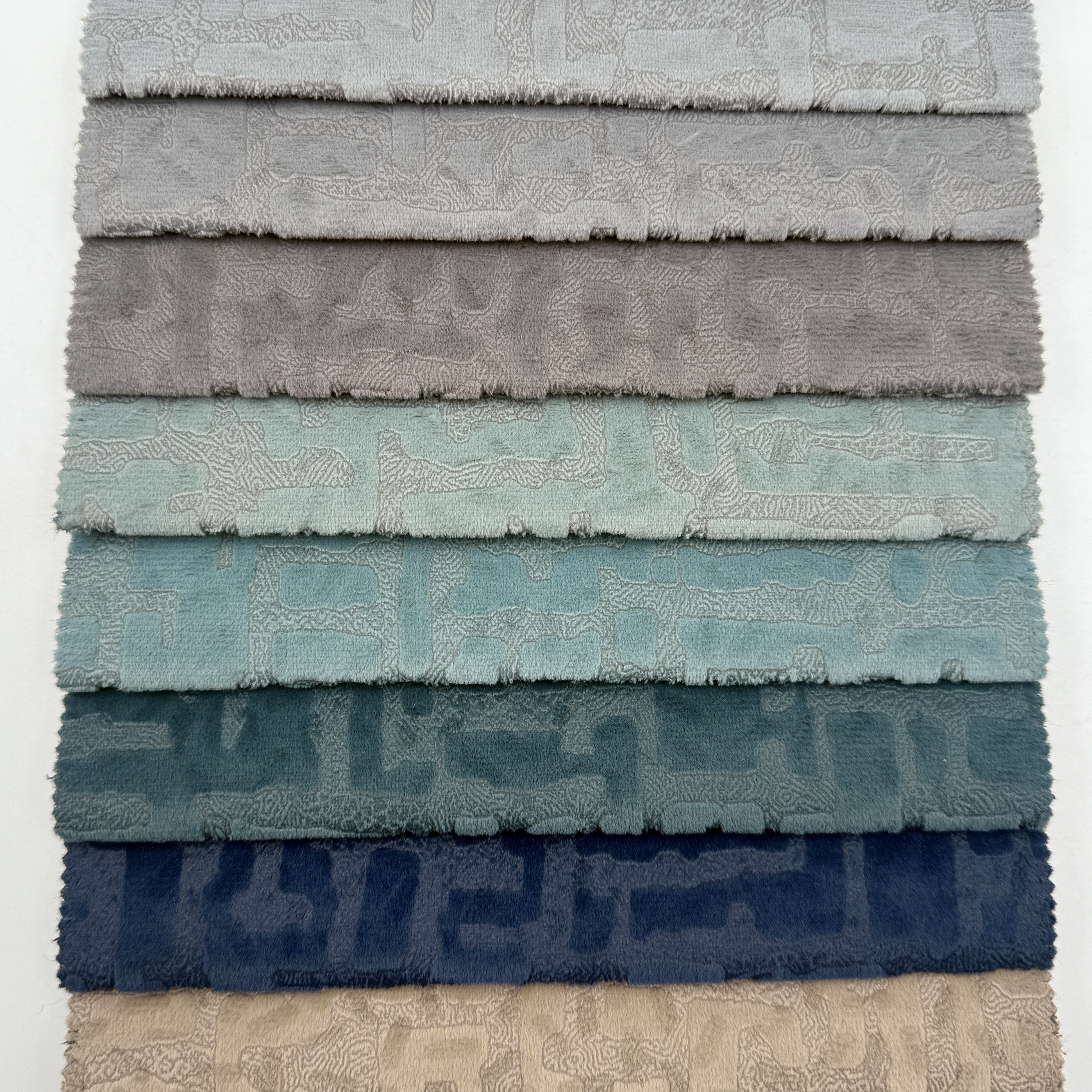 وي جوي – أفضل مبيعات النسيج المنزلي: قماش أريكة مخملية مقاوم للماء ومُنفَّذ بتقنية النقش ثلاثي الأبعاد المطاطي، وزنه ٢٩٠ غ/م²، قماش تنجيد لأرائك المخملية