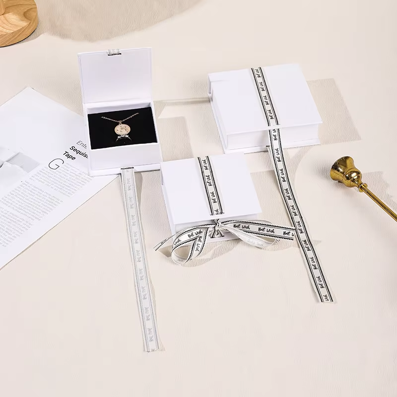 Quelles sont les principales tendances en matière d’emballage pour les bijoux de marques haut de gamme ?