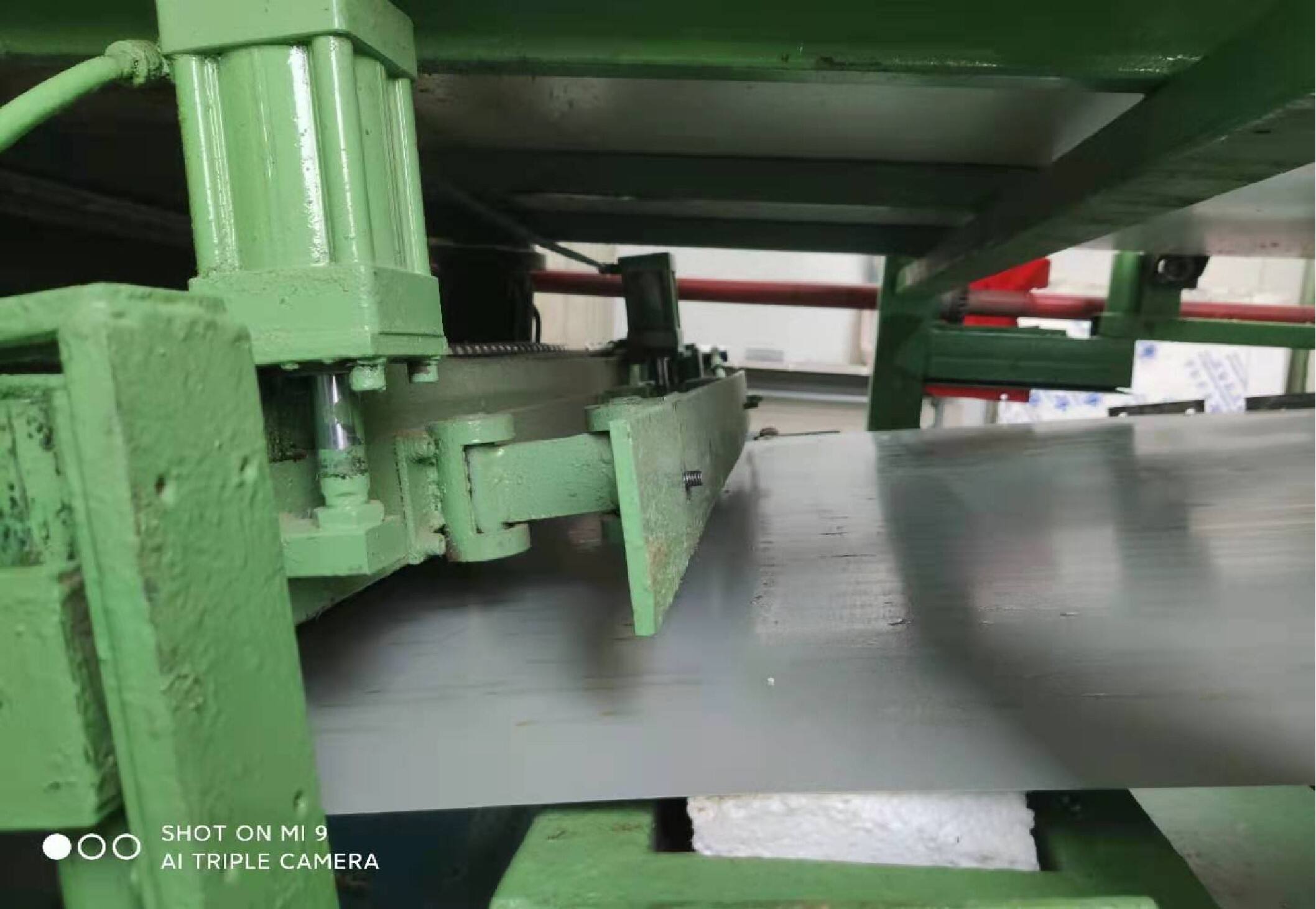 Adhesive Board Track Positioning.jpg