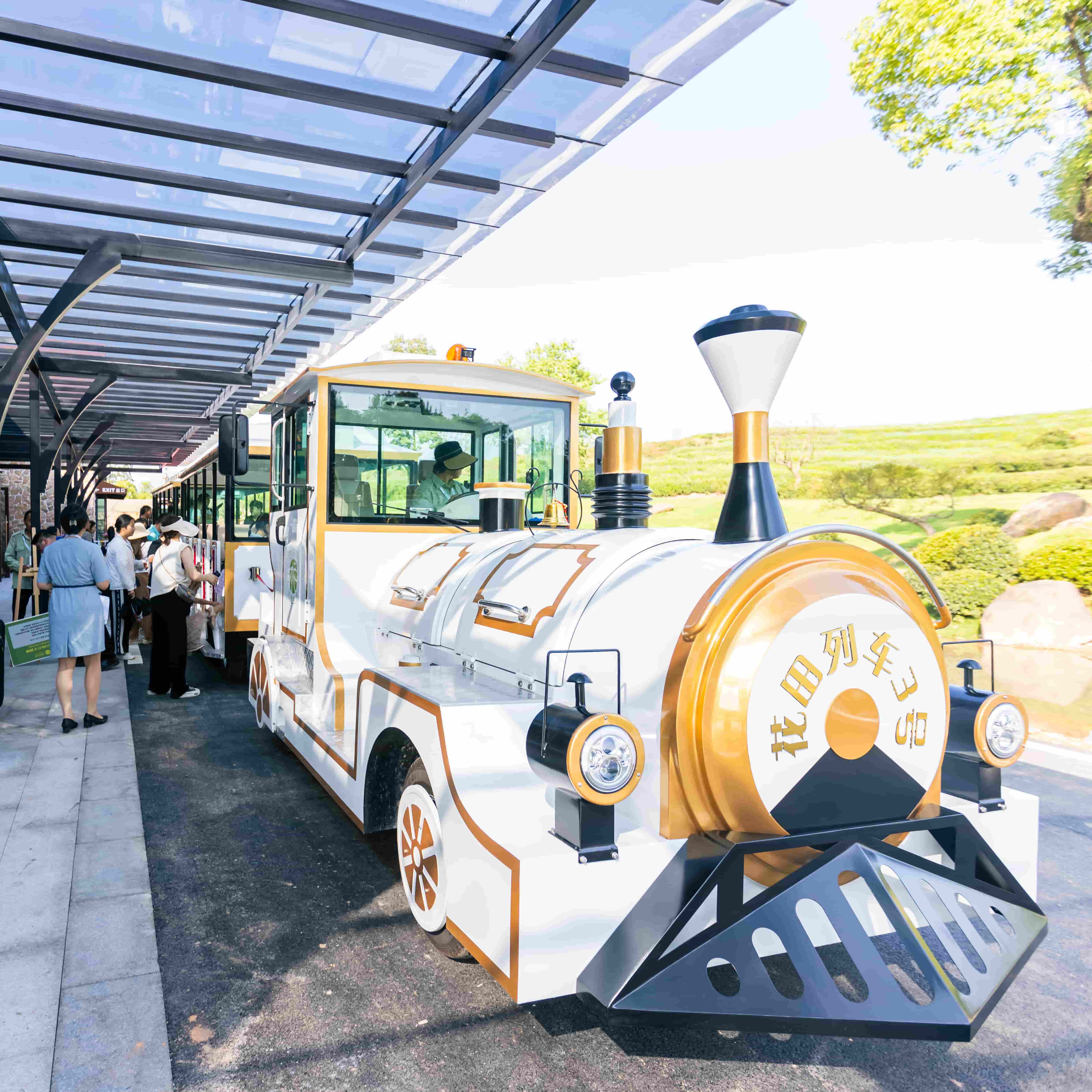Where to Source Durable and Attractive Mall Trains for Your Business?