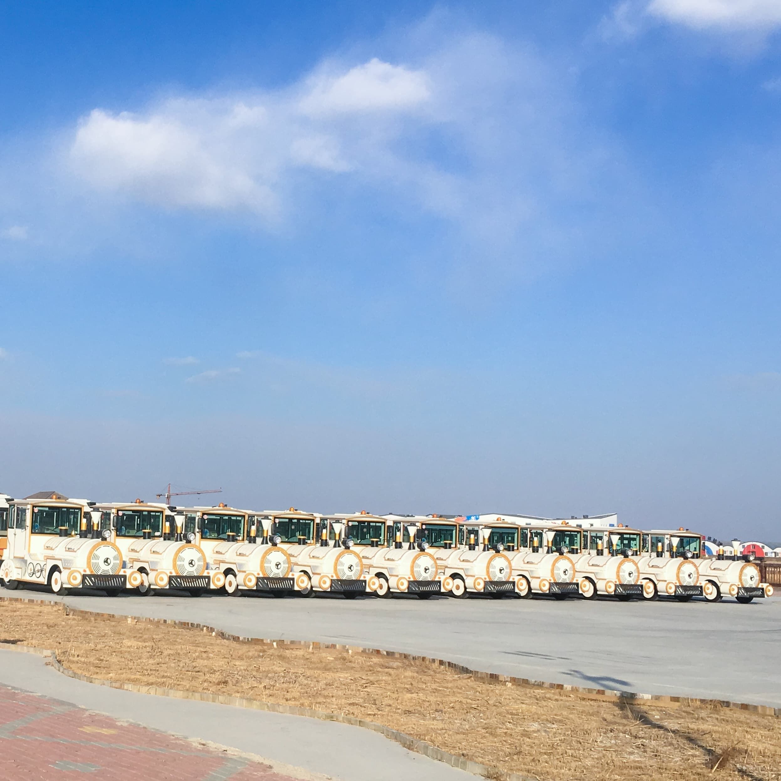 What Are the Benefits of Investing in Electric Tourist Trains for Tour Operators?