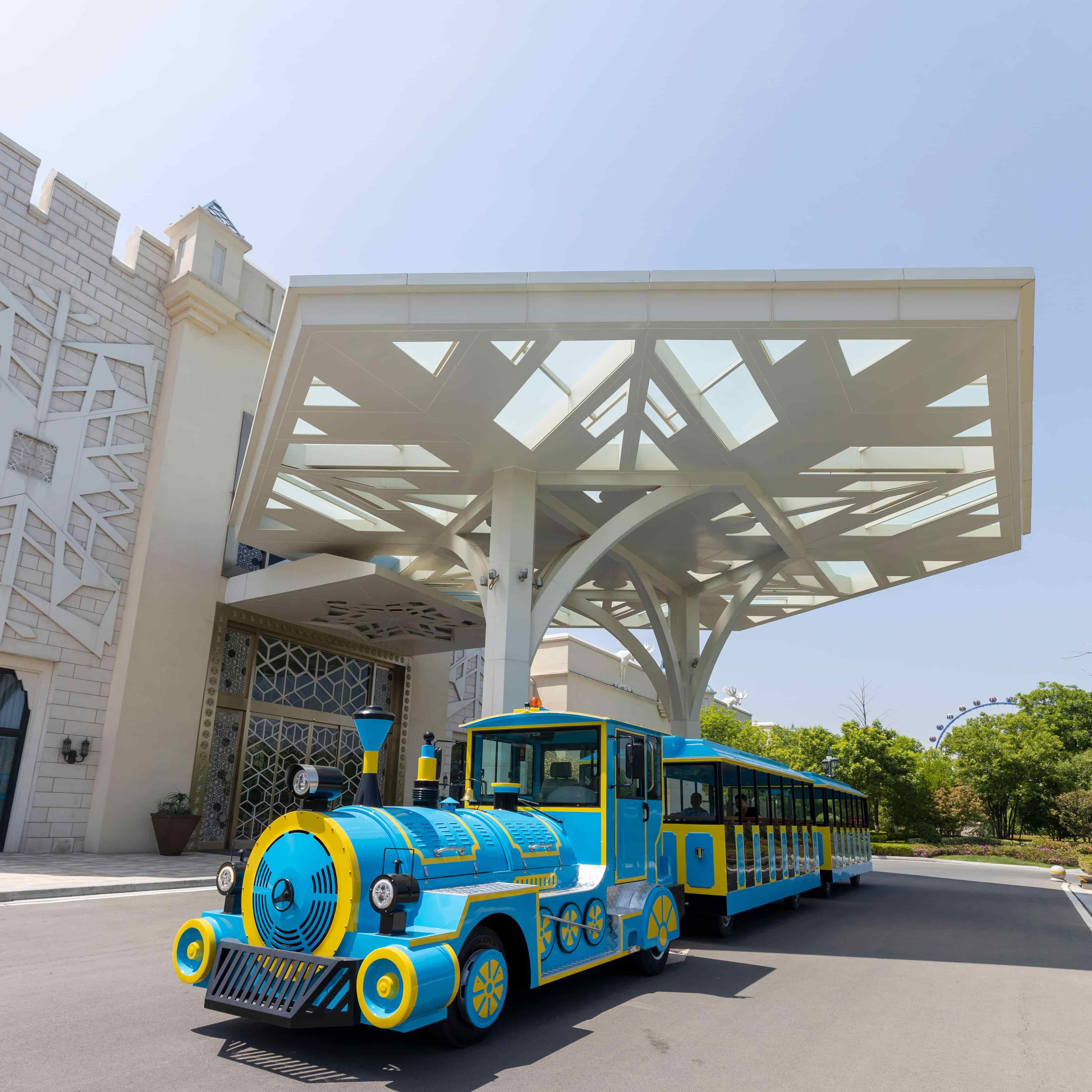 What Are the Latest Trends in Shopping Mall Train Rides?