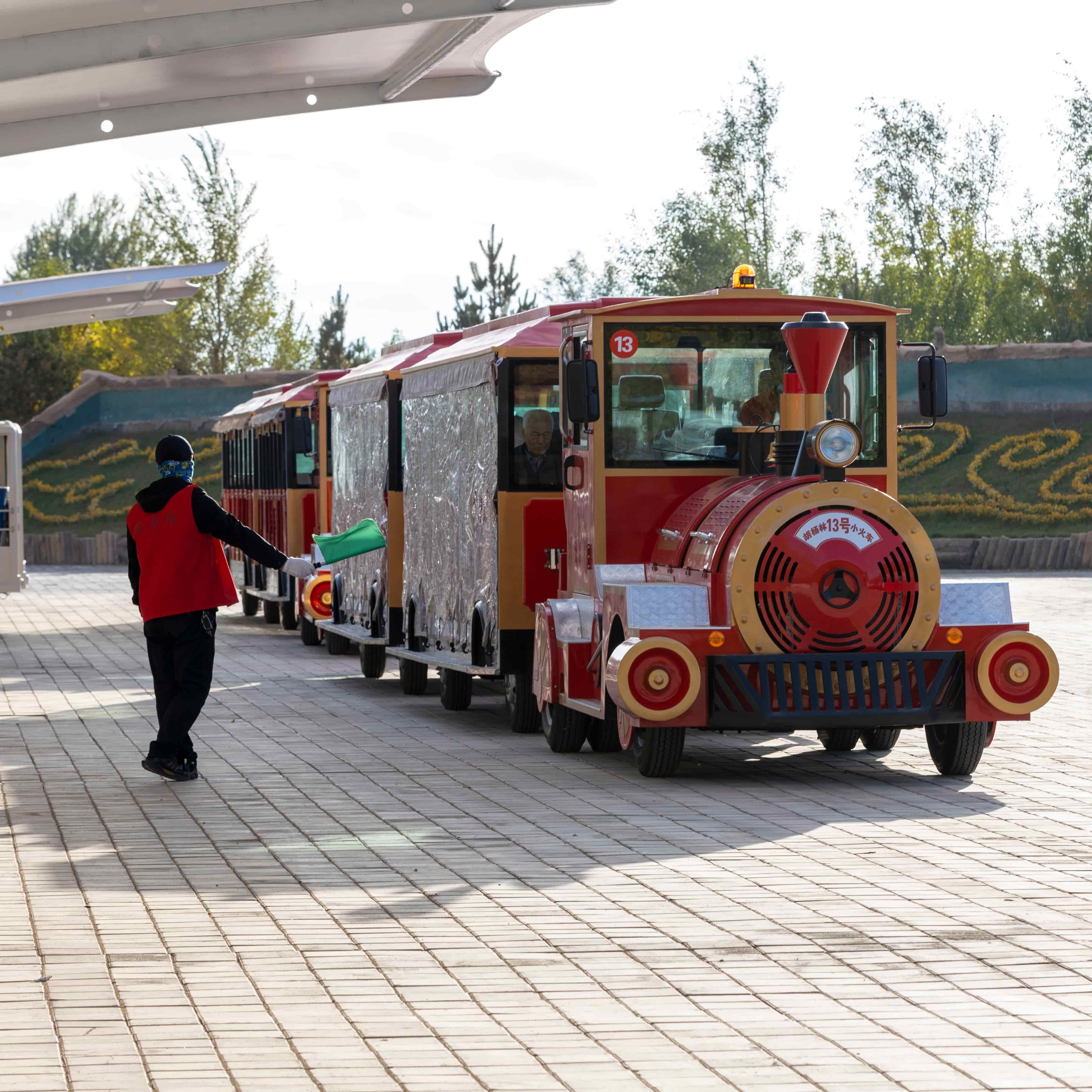 What Are the Benefits of Investing in a Trackless Train?