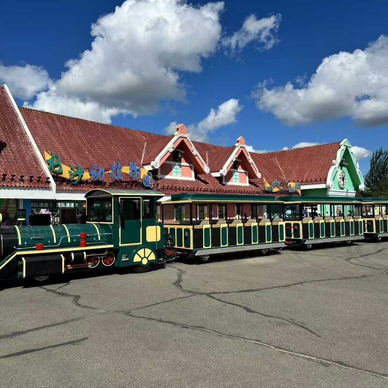 Where to Buy Wholesale Gifts for Your Christmas Train Experience