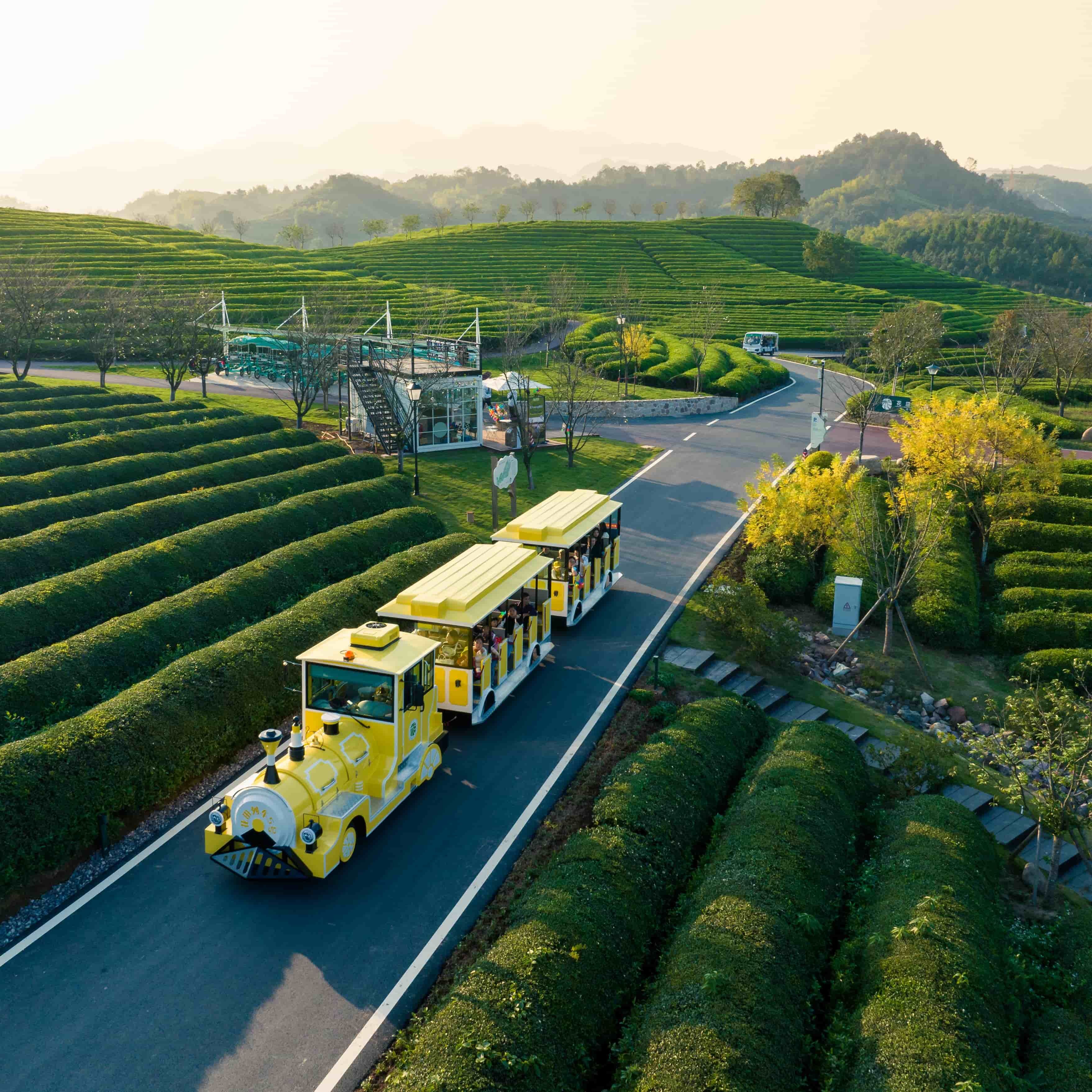 How Outdoor Train Solutions Can Enhance Your Amusement Park Offerings