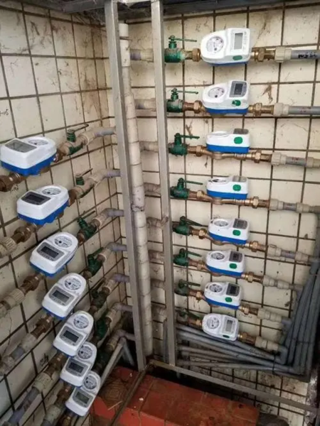 Nagpapabago ng Pamamahala ng Tubig gamit ang Mga Residential Smart Water Meters
