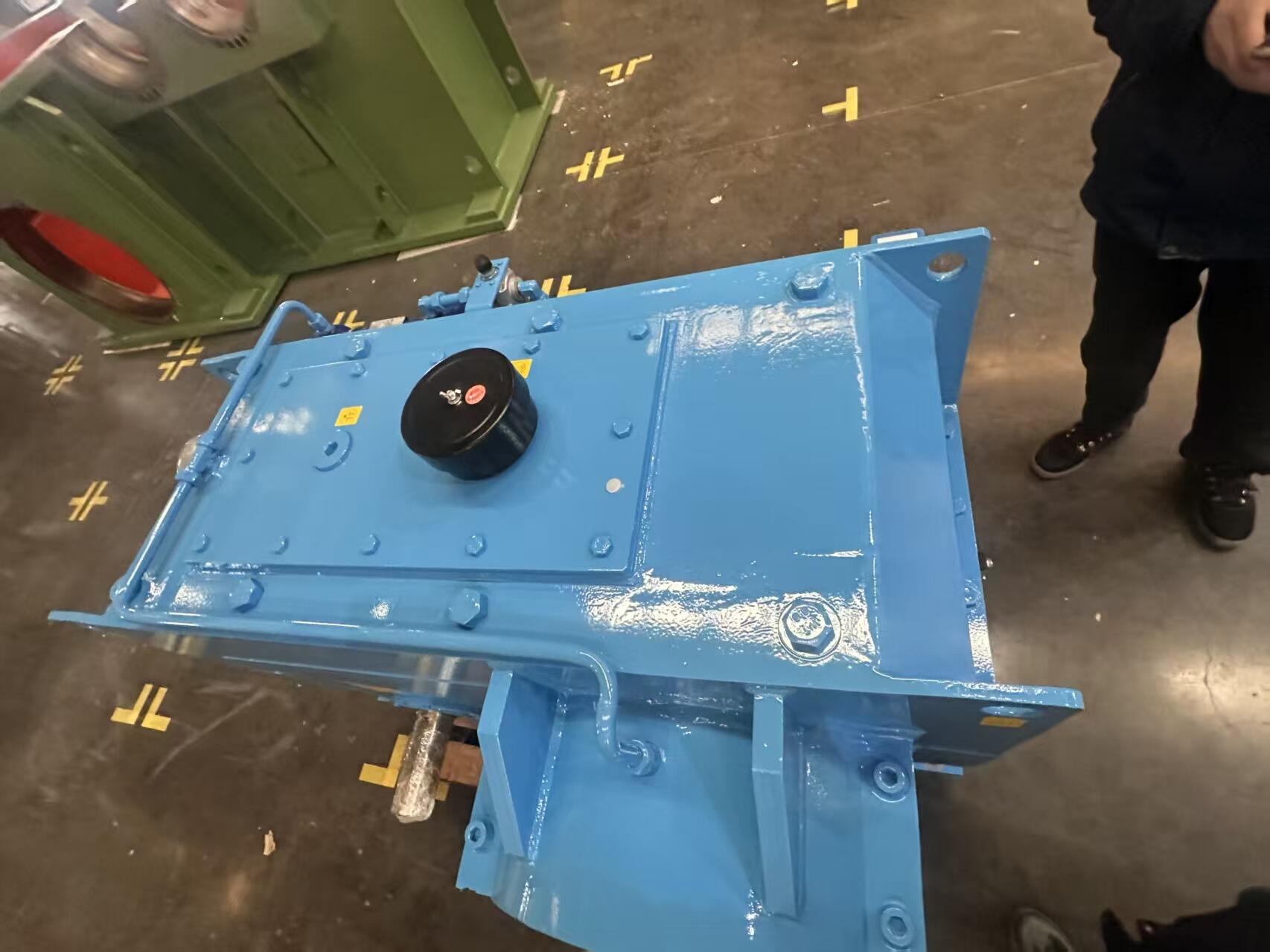 Syntho delivers professional solutions to the five core pain points of extruder gearboxes.