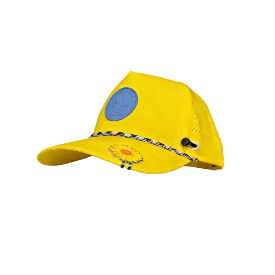 Premium Custom 5 Panels Lightweight Golf Cap with Silicone Logo Badge Tee Holder Magenic Ball Marker Breathable Curved Brim Baseball Hat Professional Baseball Cap with Custom Logo Embroidery for Daily Wear and Outdoor Activities