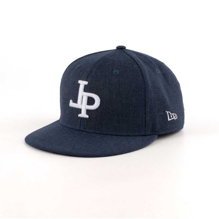 Premium Custom Fitted Cotton Flat Brim Structured Baseball Cap 3D EmbroideryProfessional Baseball Cap with Custom Logo Embroidery for Daily Wear and Outdoor Activities