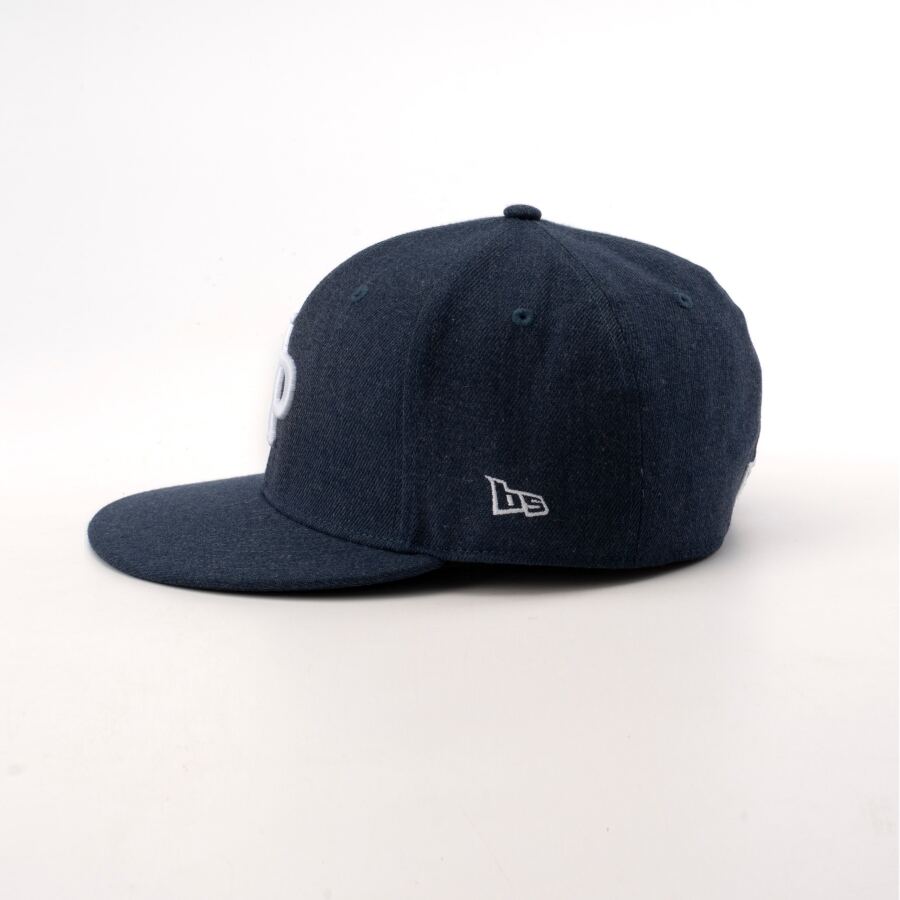 Premium Custom Fitted Cotton Flat Brim Structured Baseball Cap 3D EmbroideryProfessional Baseball Cap with Custom Logo Embroidery for Daily Wear and Outdoor Activities