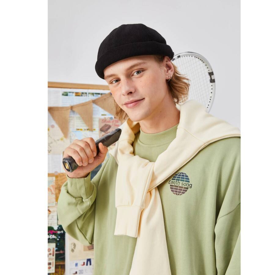 Premium Custom Corduroy Winter Thickened Newsboy Cap Professional Baseball Cap with Custom Logo Embroidery for Daily Wear and Outdoor Activities
