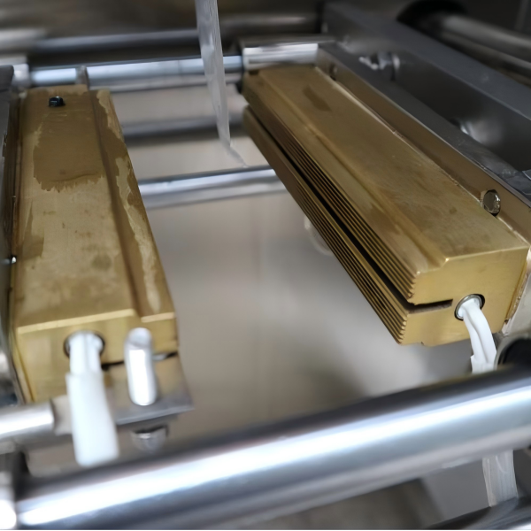 chocolate packaging machine detail.png