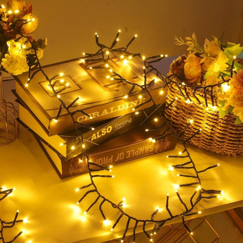 What Are the Benefits of Using LED Christmas Cluster Lights?