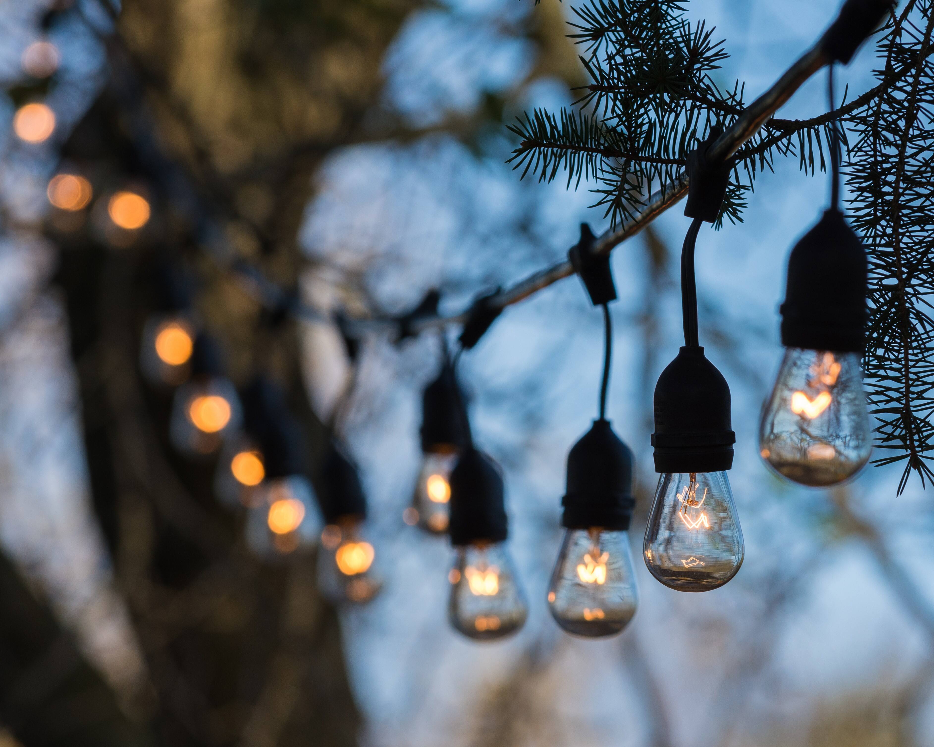 How to Create a Stunning Atmosphere with Festoon Lights Outdoors