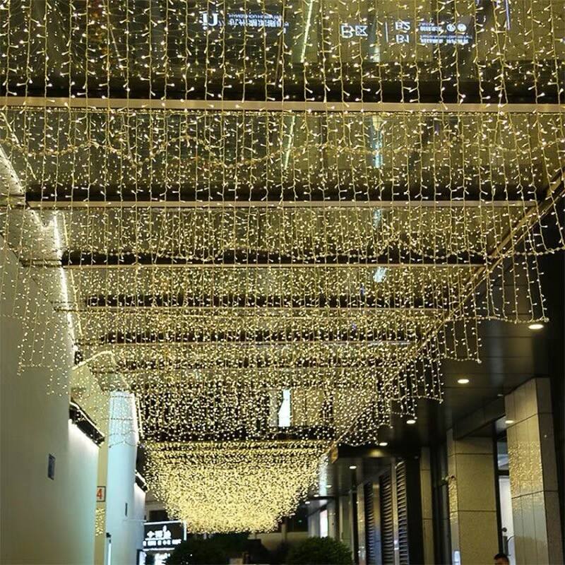 How to Install Exterior Icicle Lights for a Stunning Winter Wonderland?