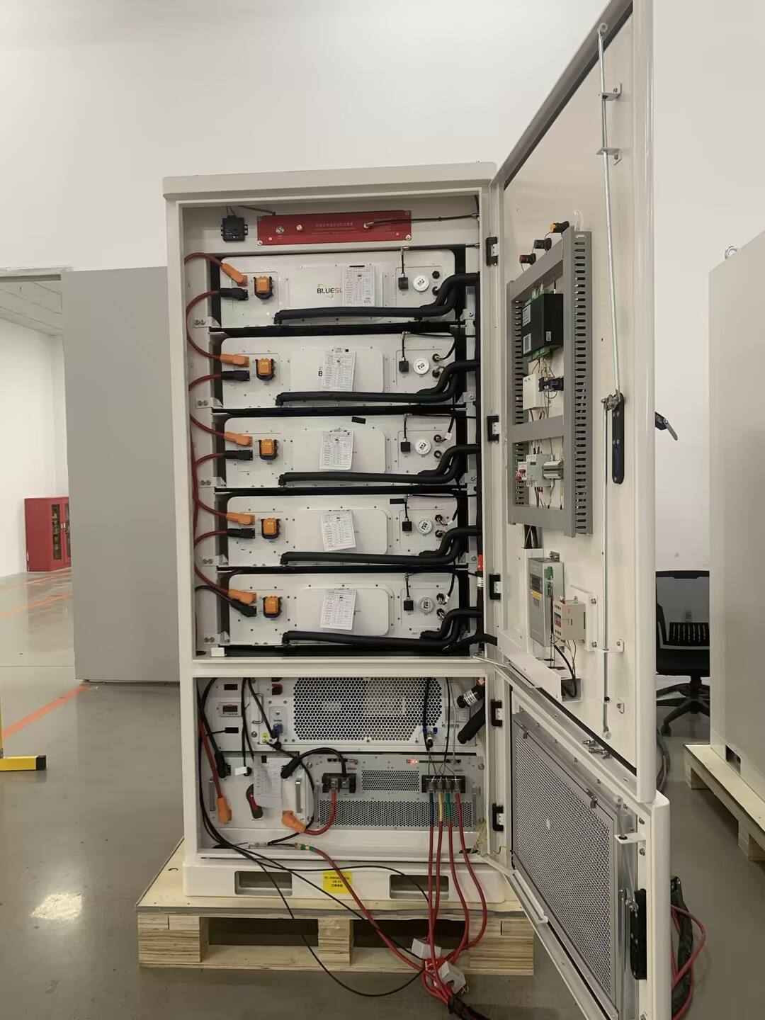 How to Maximize Efficiency with the Right Battery Bank Solutions