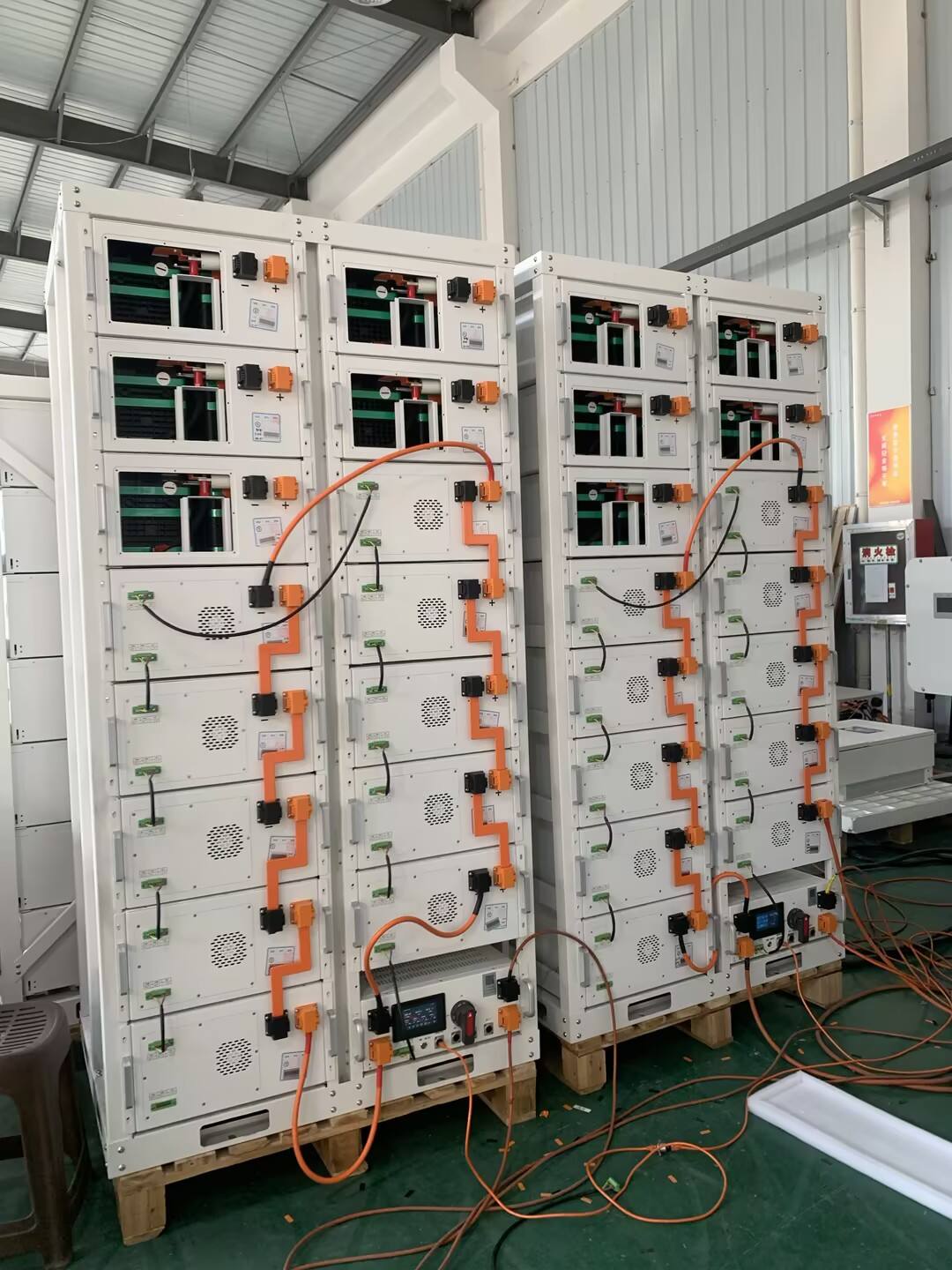 What Factors Influence the Quality of Solar Panels and Battery Storage Products?