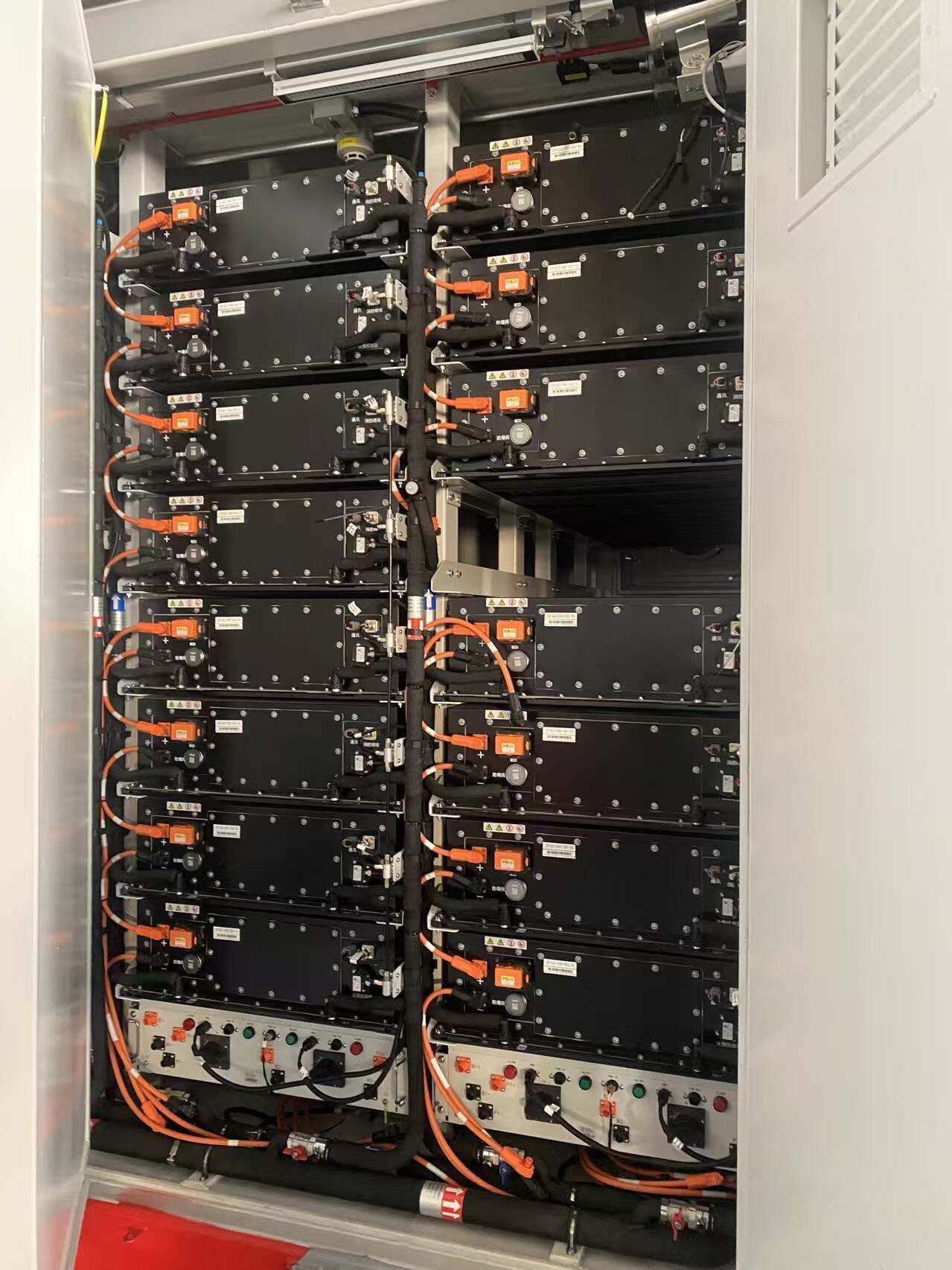 How to Choose the Right Solar Battery for Your Specific Needs