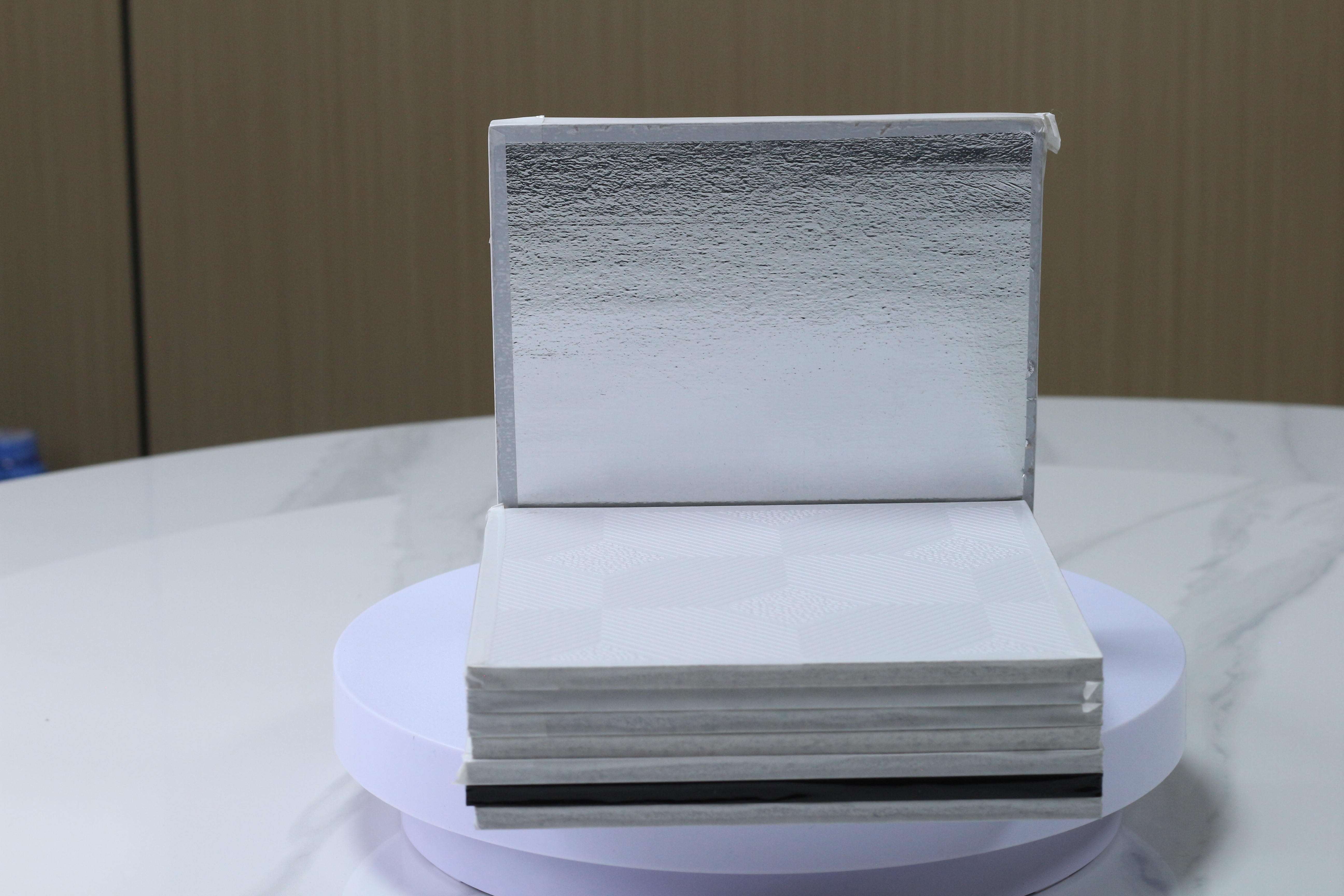 High-Quality PVC Laminated Gypsum Ceiling Board for Superior Aesthetics and Durability