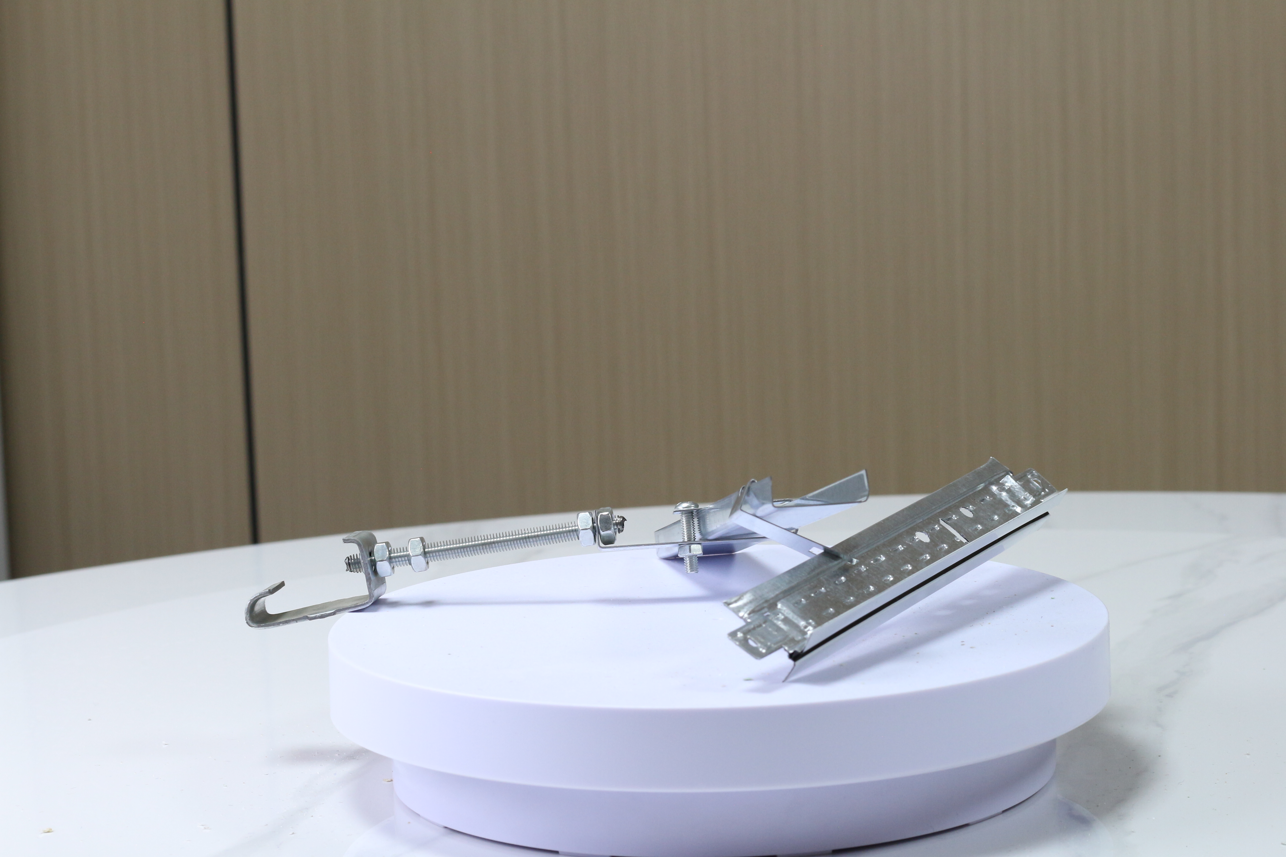 설치 가 쉬워