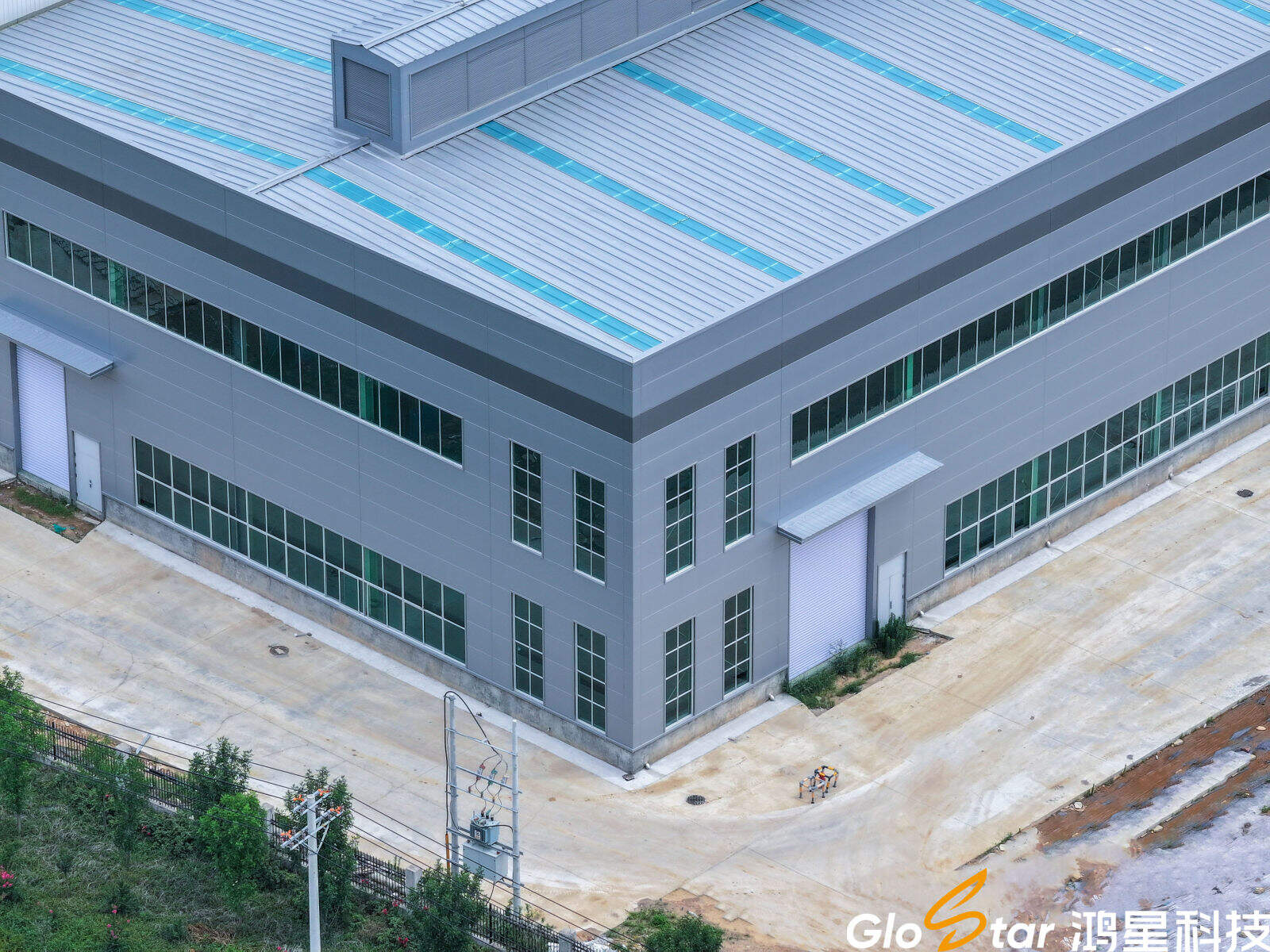 BIPV photovoltaic metal roof sandwich panel.jpg