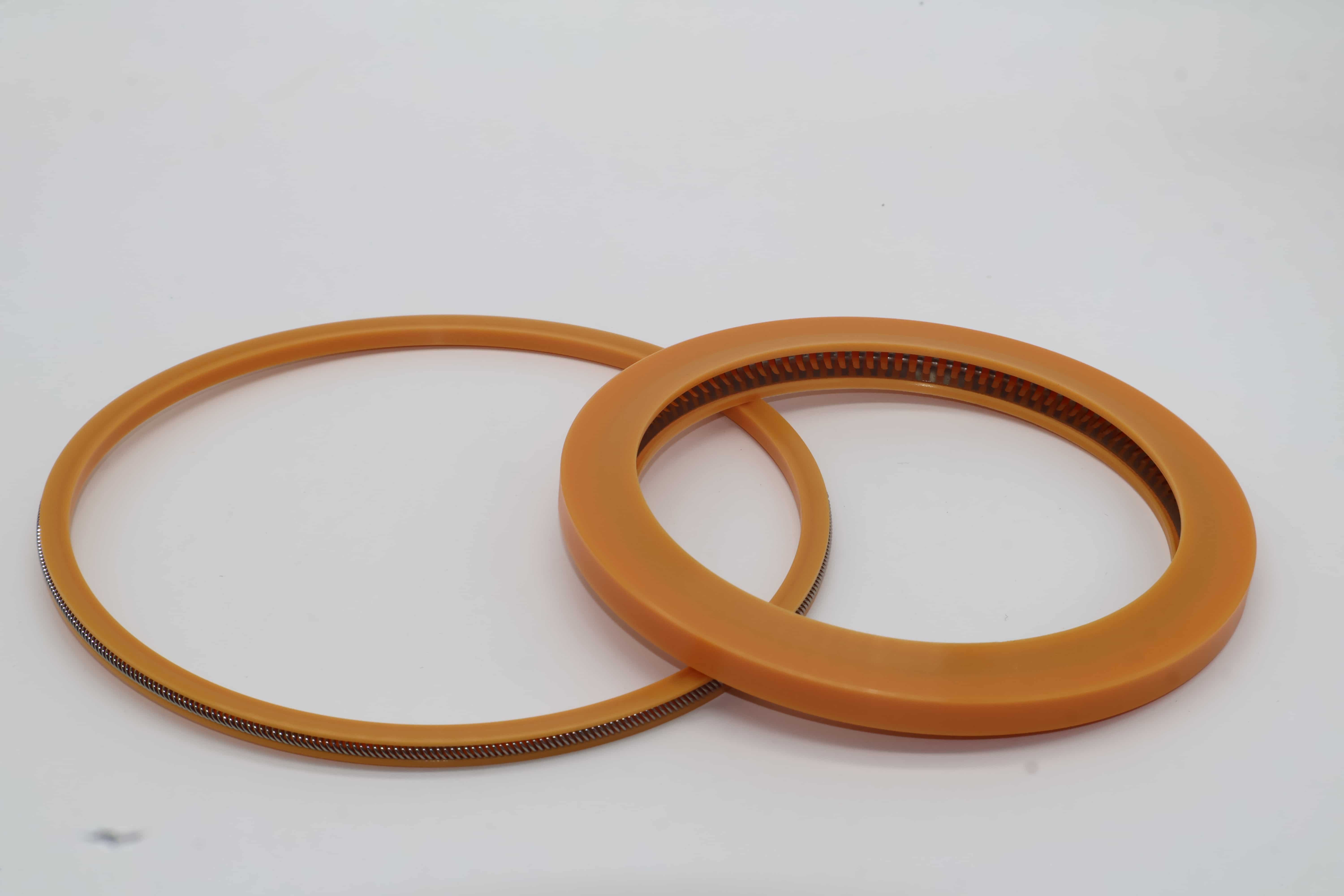 UPE | PTFE Rotary Seals for LNG Applications