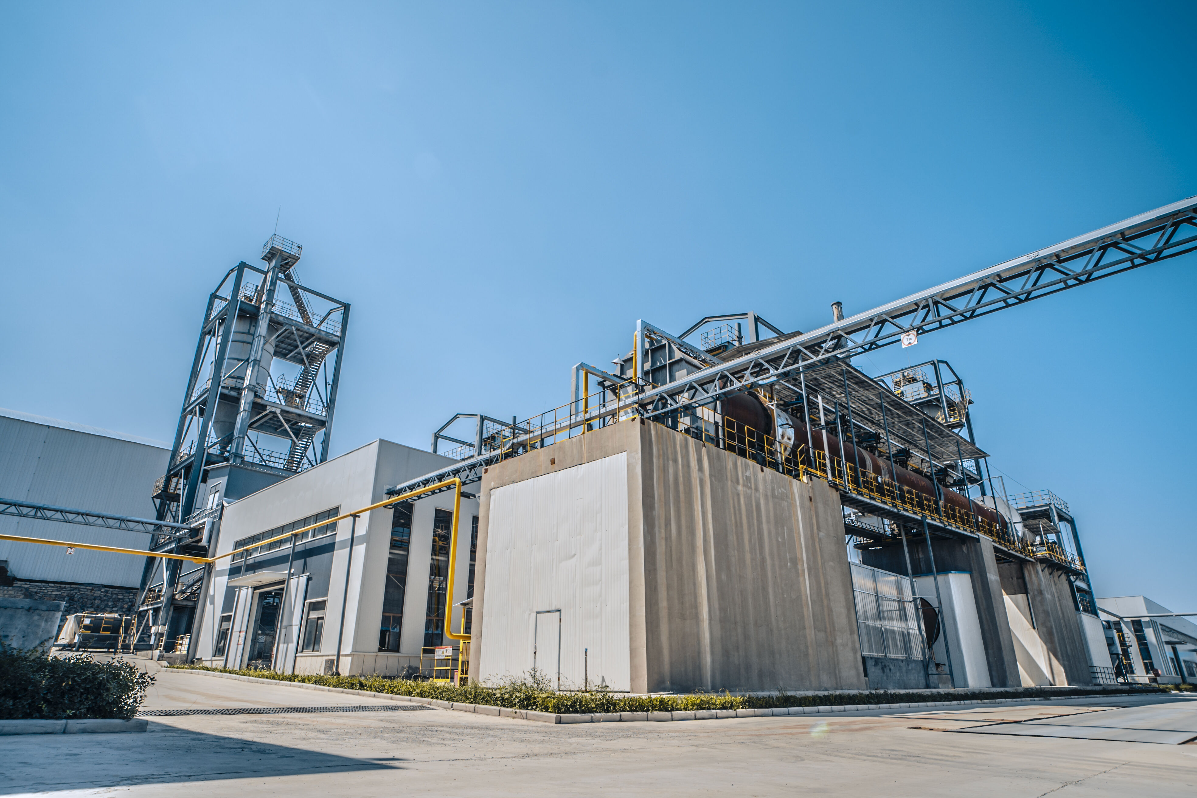 What Are the Latest Trends in Calcium Aluminate Cement Supply and Demand?