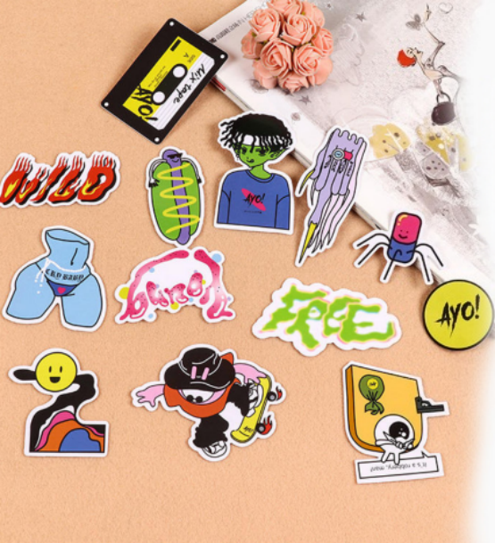 Custom Stickers CMYK Color Vinyl Hologram Self-Adhesive Waterproof Die Cut Sticker Logo for Candle Packaging with Custom Shapes