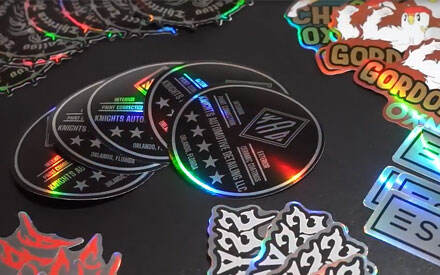 Sticker with hologram effect