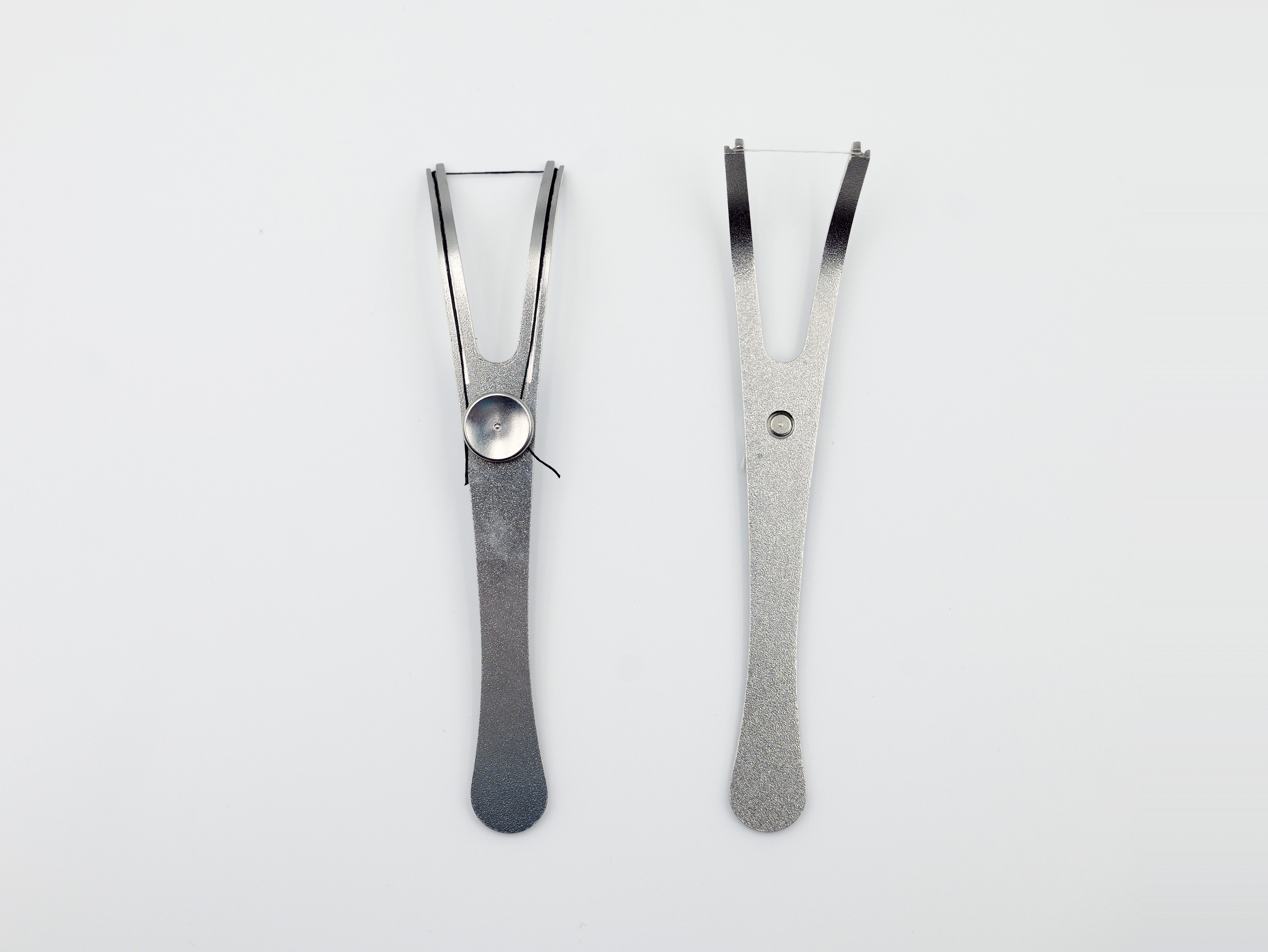 Eco-Friendly & Reusable Metal Floss Holders for a Sustainable Marke