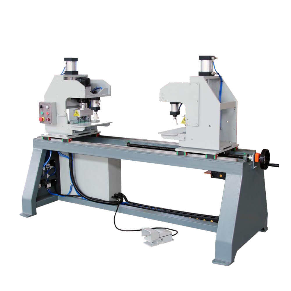 Machine de forage automatique à double tête SF4022. Forage à double tête pour un usinage standardisé de trous dans les palettes en bois.