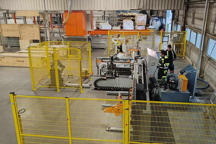 Nailless collapsible plywood box production line (3).jpg