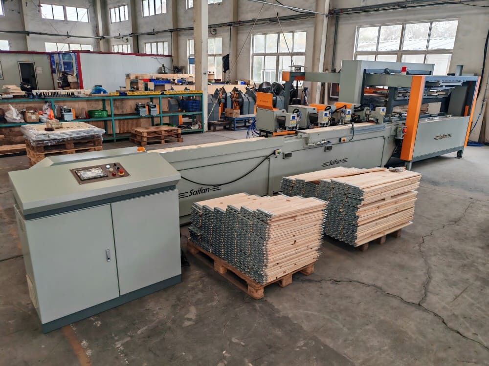 SF4070 Macchina Automatica per l'Assemblaggio dei Colli dei Pallet in Legno
