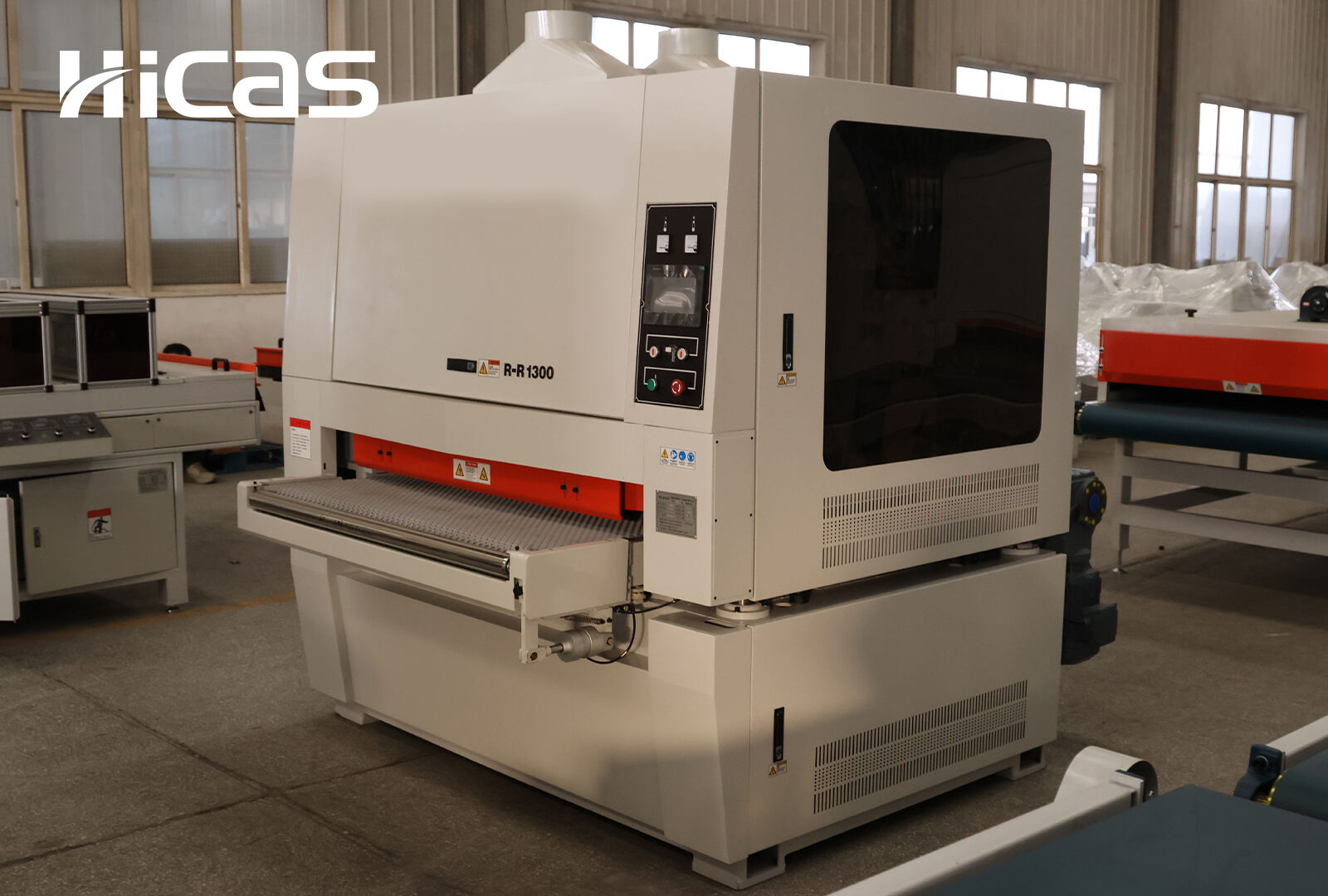 Machine à Brosser le Bois | Solution de Texturation de Surface Haute Efficacité