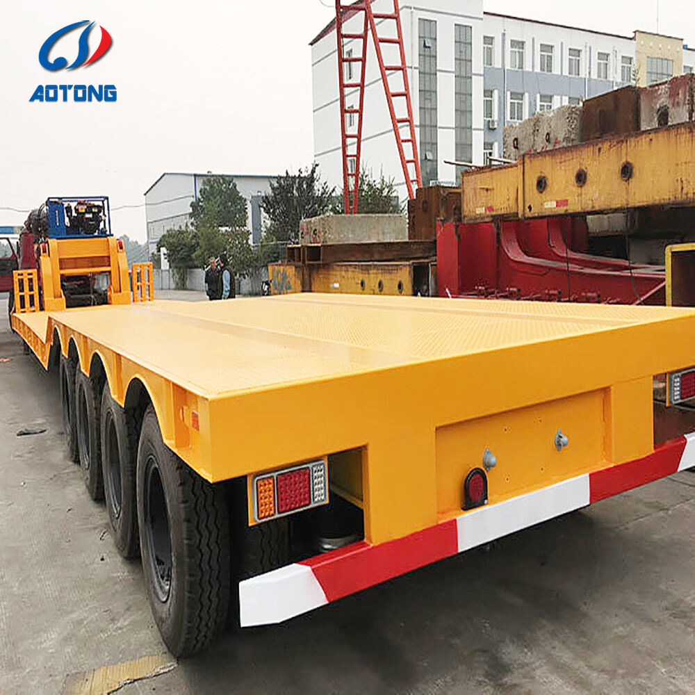 Rimorchio per camion con collo d'oca staccabile