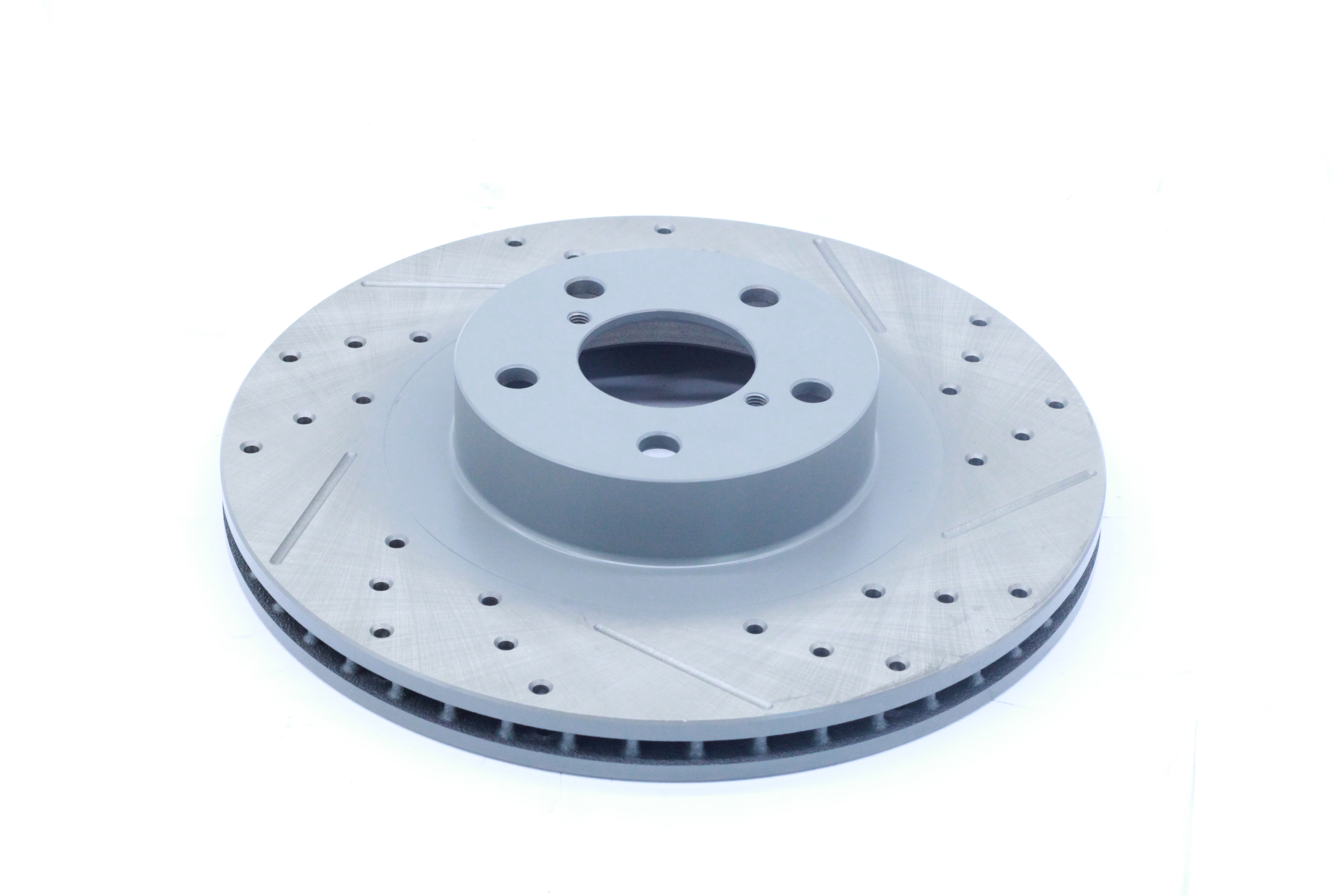 Yuqori yurgan avtomobillarda tormoz tizimining samaradorligini pasaytiruvchi eng ko'p uchraydigan muammolar nimalar?