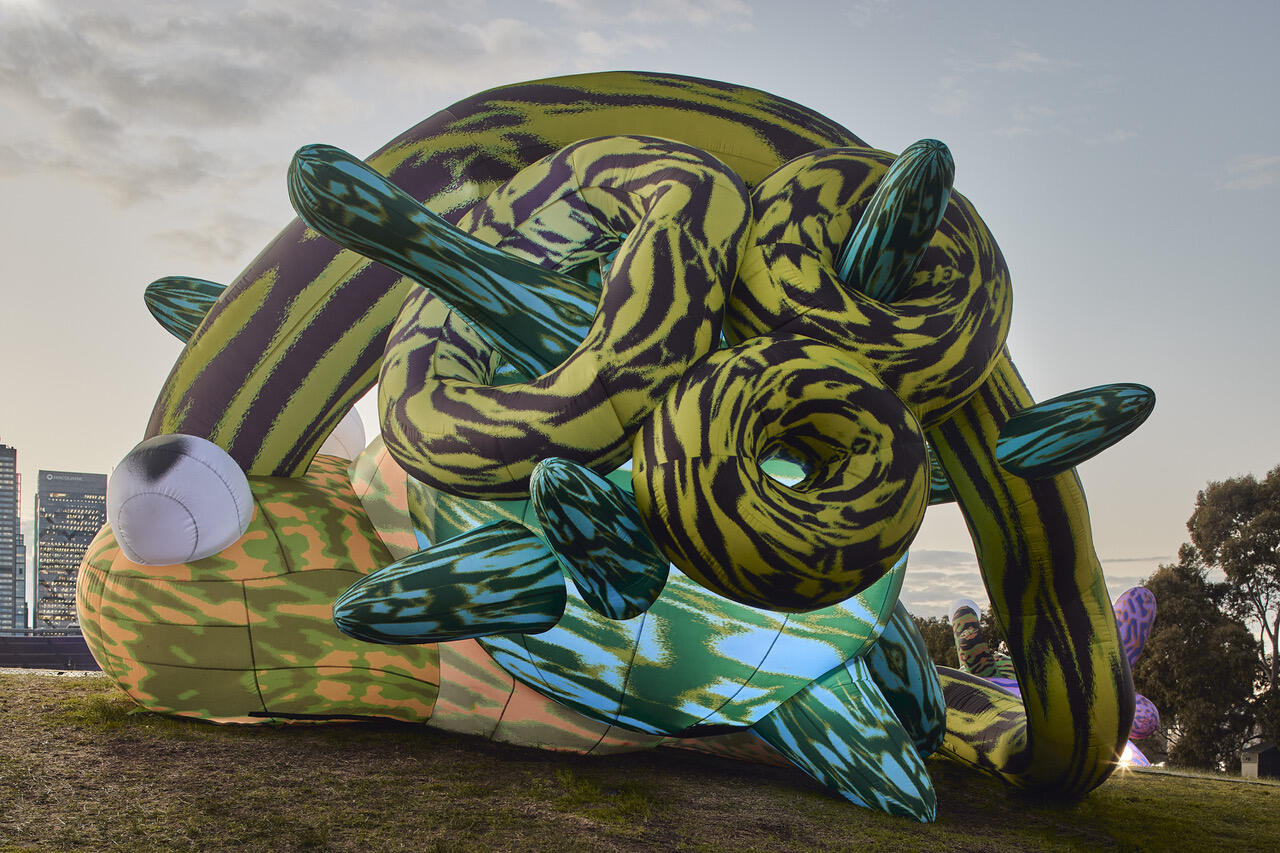 Large-scale Inflatable Artistic Model