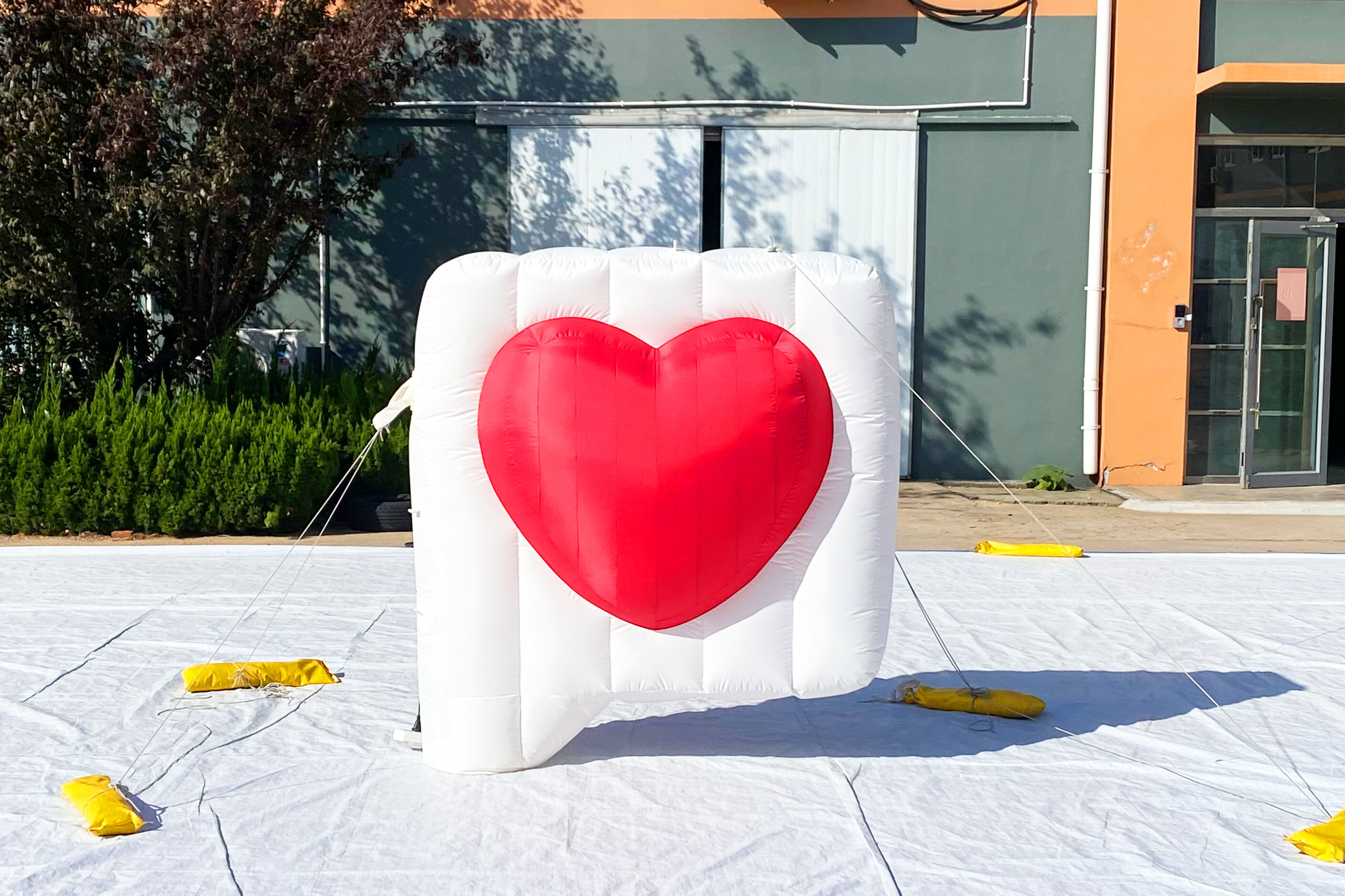 Inflatable Heart Wall Decoration