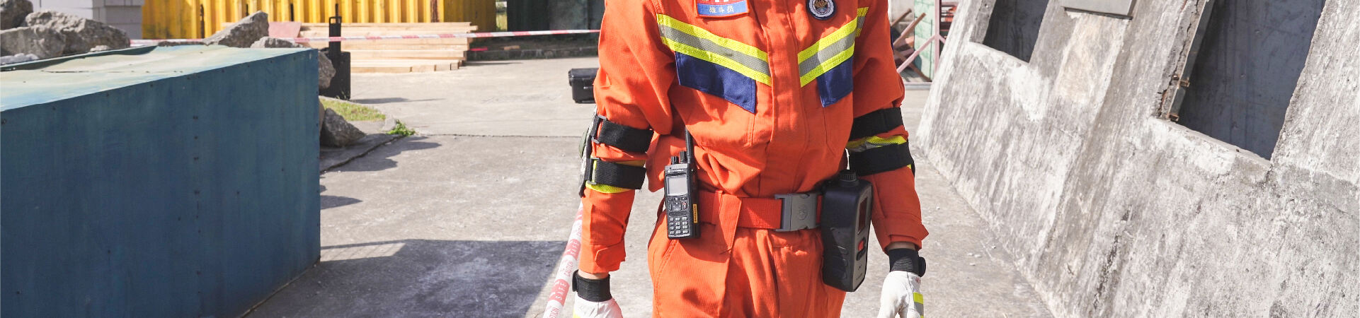 Detektor viacerých plynov