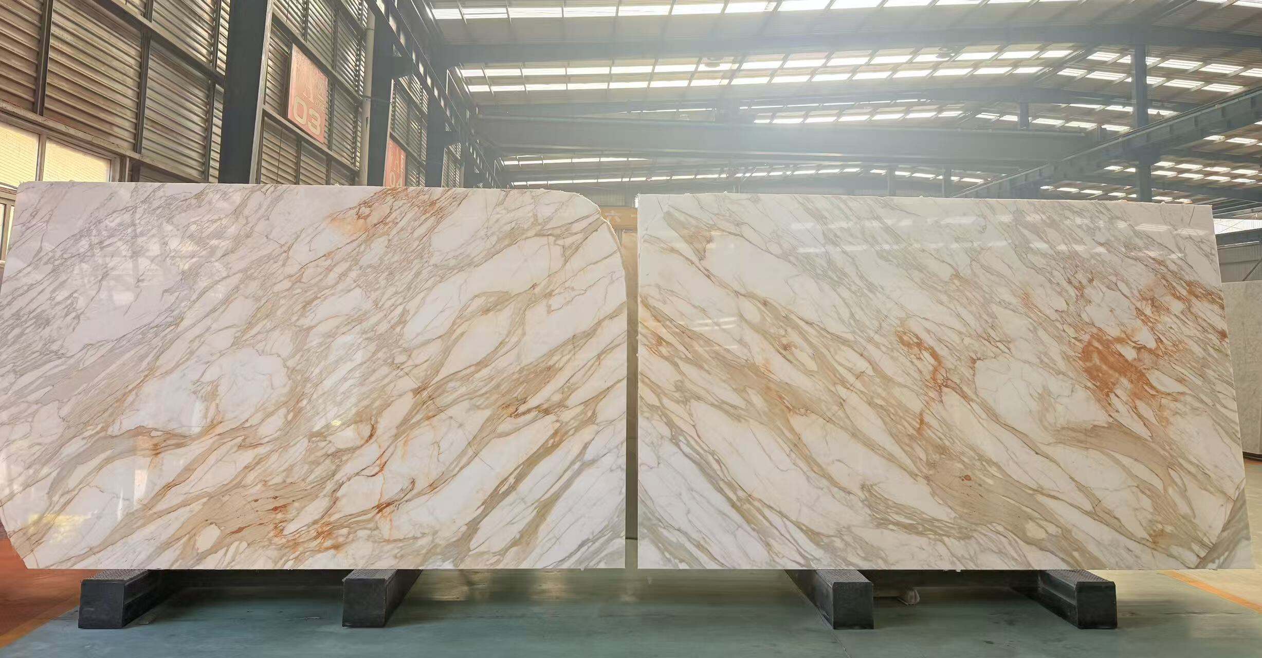 Premium Italian Calacatta Gold, Calacatta Oro Slabs Natural Stone For Hotel Wall, Floor, Kitchen and Bathroom