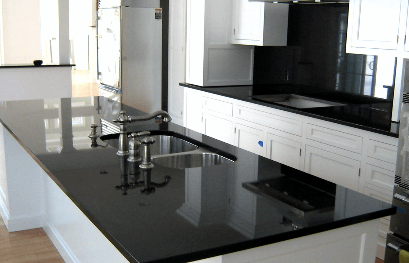 Wat zijn de kenmerken van zwart graniet?