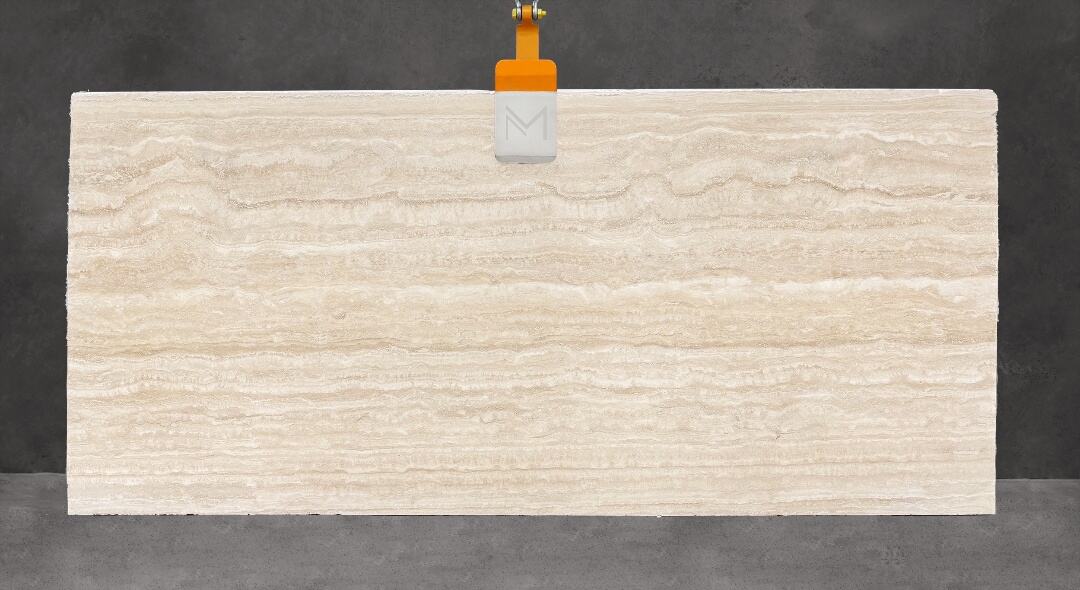 Wie ist die Textur von Travertin?