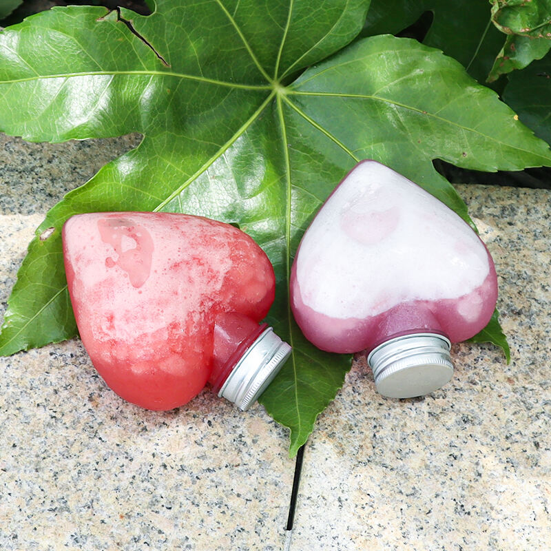 300ml heart shape food-grade PET material plastic packaging bottle can hold juice and drinks hot sale