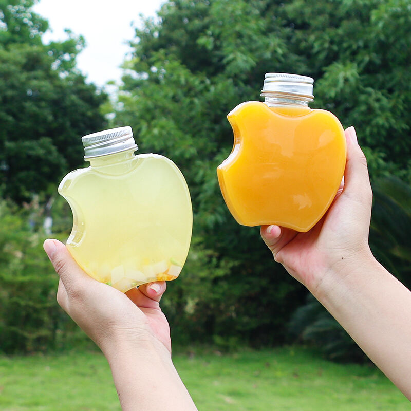 300ml apple shape food-grade PET material plastic packaging bottle can hold juice and drinks creative design child like
