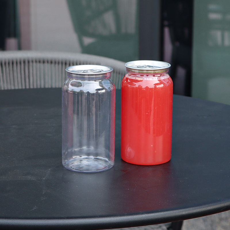 Why do plastic cans need airtight lids for keeping snacks fresh?