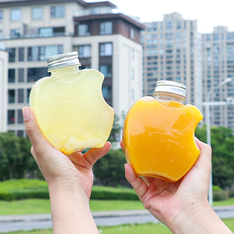 300ml apple shape food-grade PET material plastic packaging bottle can hold juice and drinks creative design child like