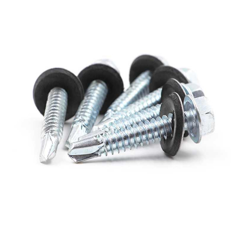 What are the key features of roofing screws for roofing work?