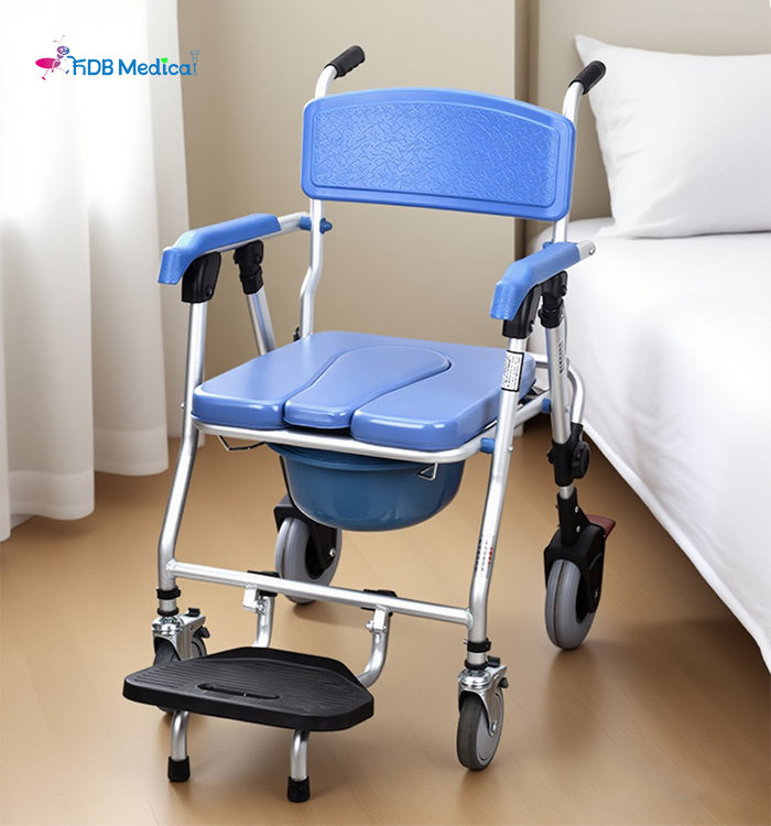 Compact Folding Aluminum Commode Chair