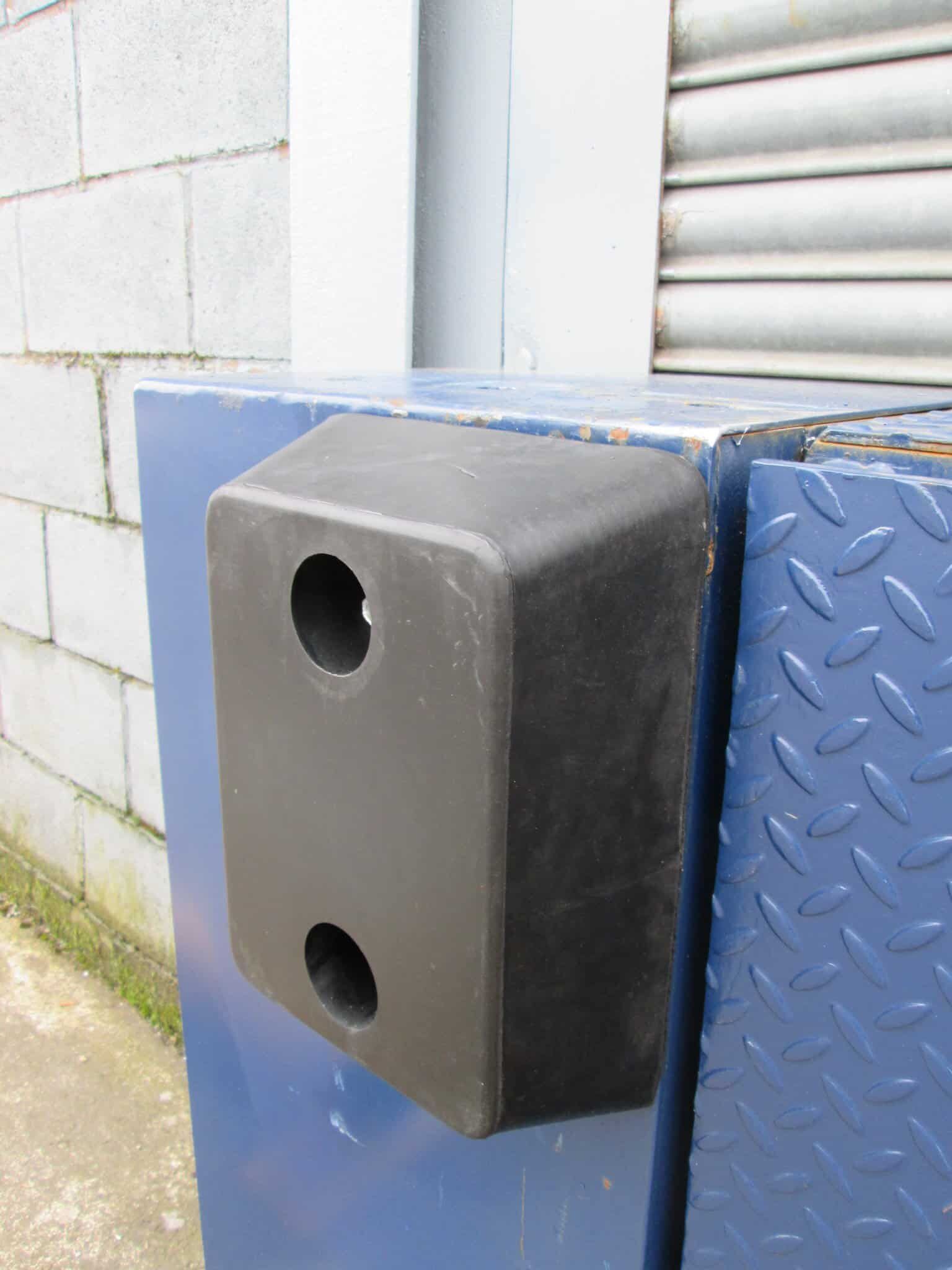 Heavy Duty Laminated Rubber Dock Bumper for Loading Dock Protection
